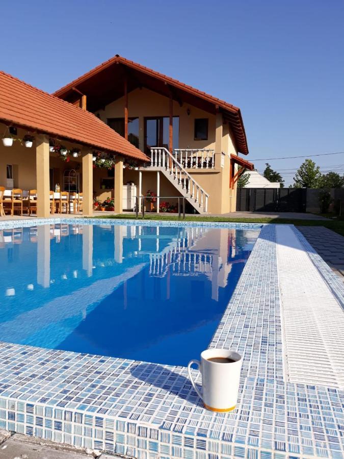 Casa Sannicolau Bed & Breakfast Sînnicolau Mare Exterior foto