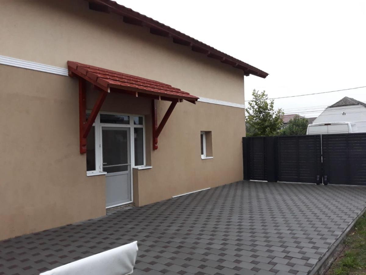 Casa Sannicolau Bed & Breakfast Sînnicolau Mare Exterior foto